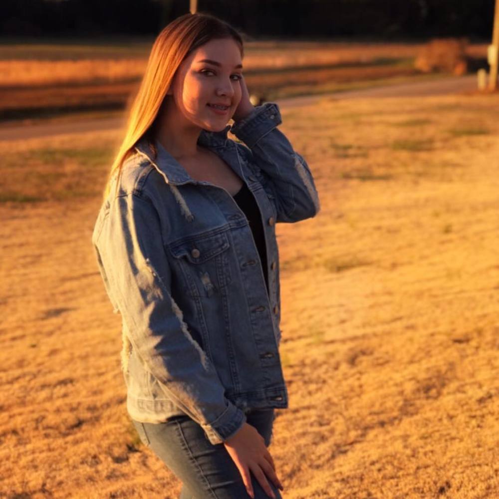 Meet your Posher, Kaelyn